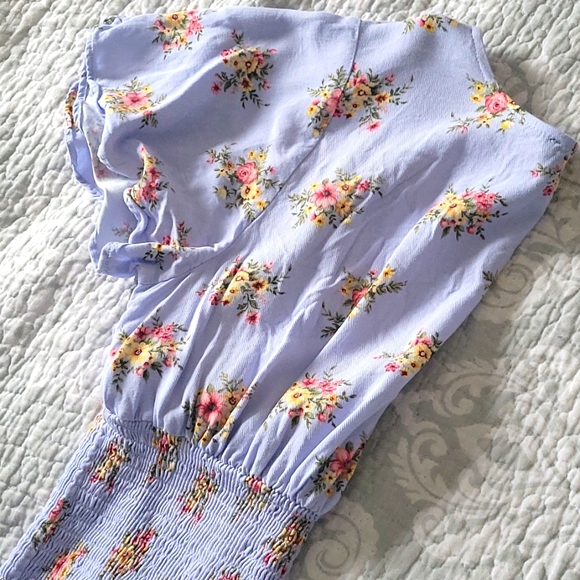 Forever 21 shirt - Picture 2 of 3